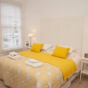 Stunning, 1 Bed Luxury Flat In Apartment