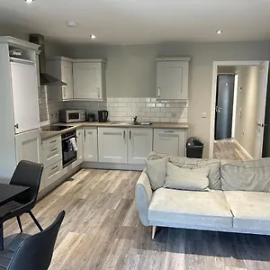 willowfield-apartments.belfasthotelsireland.com/