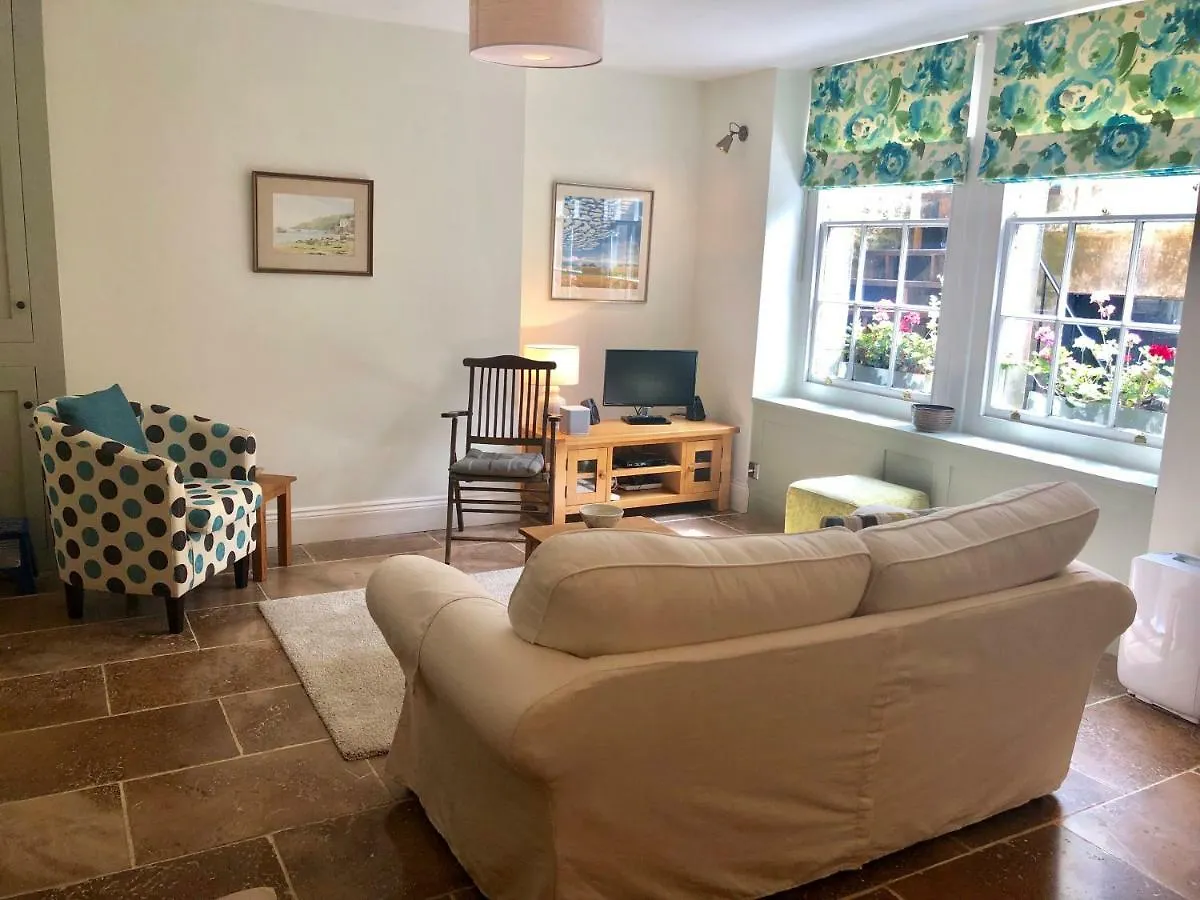 Lauras Townhouse Apartments Garrard\'S Retreat location