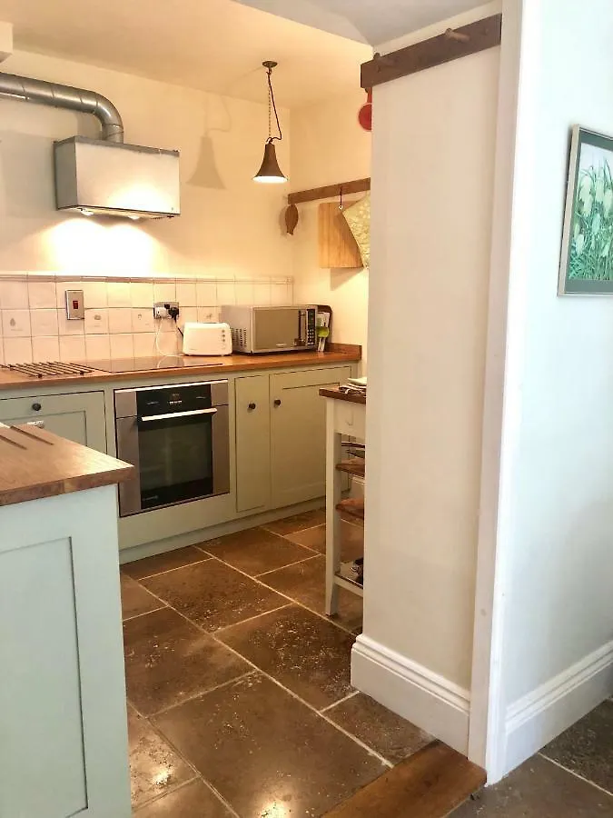 Lauras Townhouse Apartments Garrard'S Retreat Bath