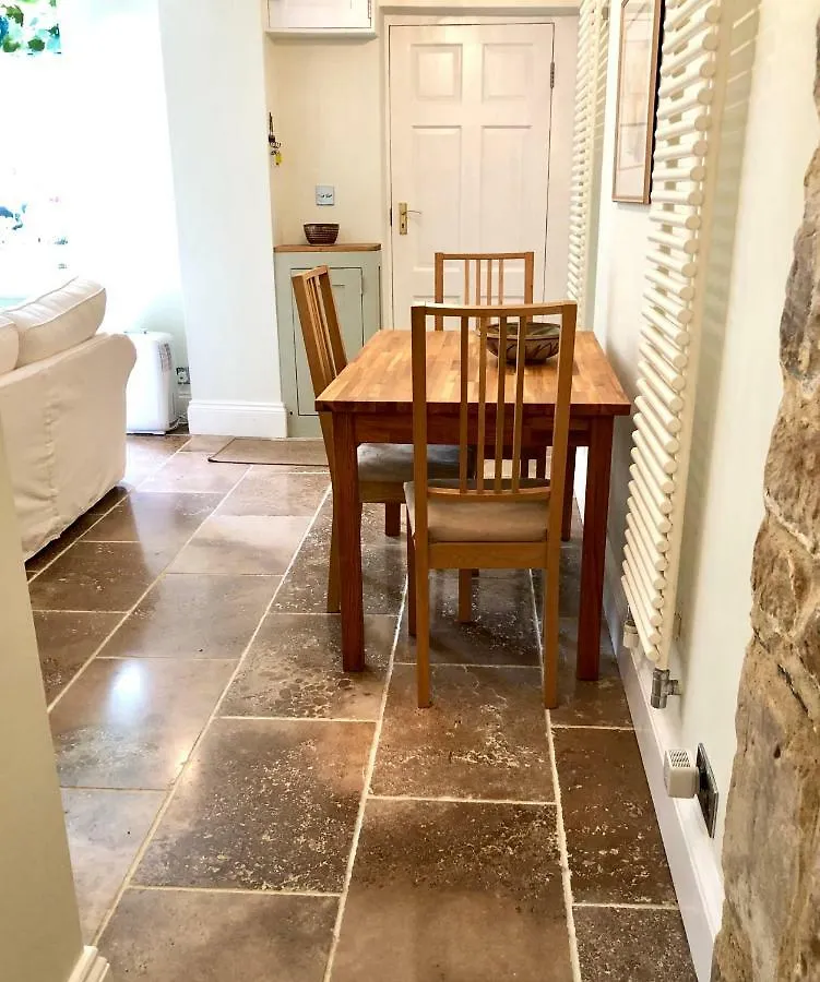 Lauras Townhouse Apartments Garrard'S Retreat Bath