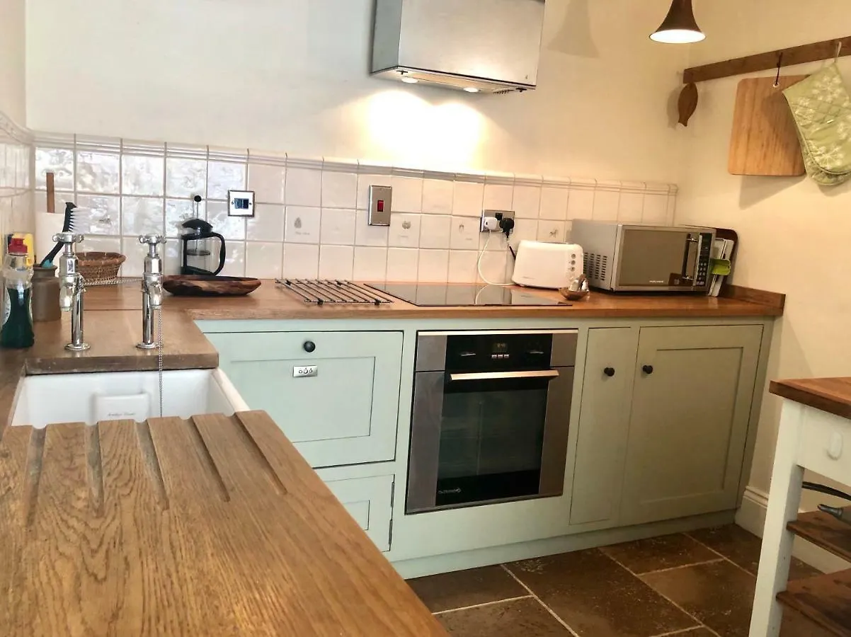 Lauras Townhouse Apartments Garrard'S Retreat Bath