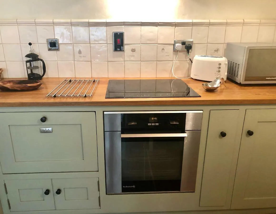 Lauras Townhouse Apartments Garrard'S Retreat Bath